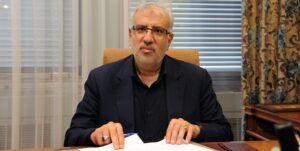 بلومبرگ به نقل از منابع آگاه نوشت، جواد اوجی، وزیر نفت ایران برای بازدید از تاسیسات نفتی ونزوئلا و امضای قراردادهای انرژی به کاراکاس سفر کرده است.