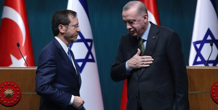 رئیس‌جمهور ترکیه در تماسی تلفنی با همتای صهیونیست خود، سالروز اشغال فلسطین را که تل‌آویو آن را «سالروز استقلال» می‌خواند، تبریک گفت.