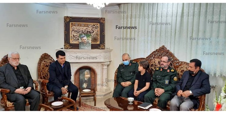 فرمانده کل سپاه با خانواده شهید صیادخدایی دیدار کرد