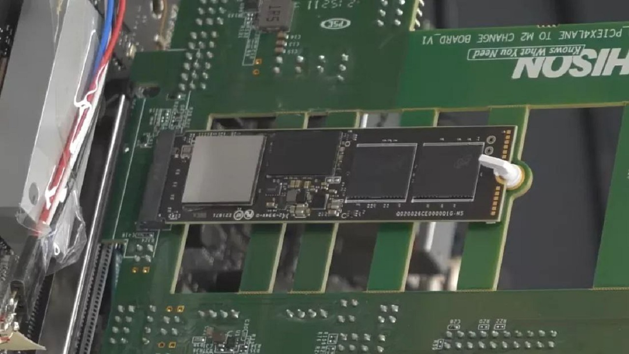 فیسون PCIe ۵.۰ SSD را بر اساس کنترلر جدید خود به نمایش گذاشت و به سرعت ۱۲ گیگابایت بر ثانیه رسید.