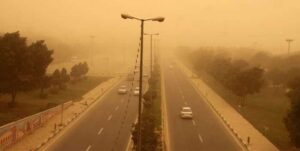 مدیرکل پیش‌بینی و هشدار سازمان هواشناسی گفت: دو روز آینده شرایط برای تشکیل گردوخاک روی کشور عراق مهیا است از این رو در استان‌های غربی کشور در این دو روز پدیده گردوخاک دور از انتظار نیست.