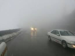 مه غلیظ جاده‌های کوهستانی زنجان را فرا گرفته است