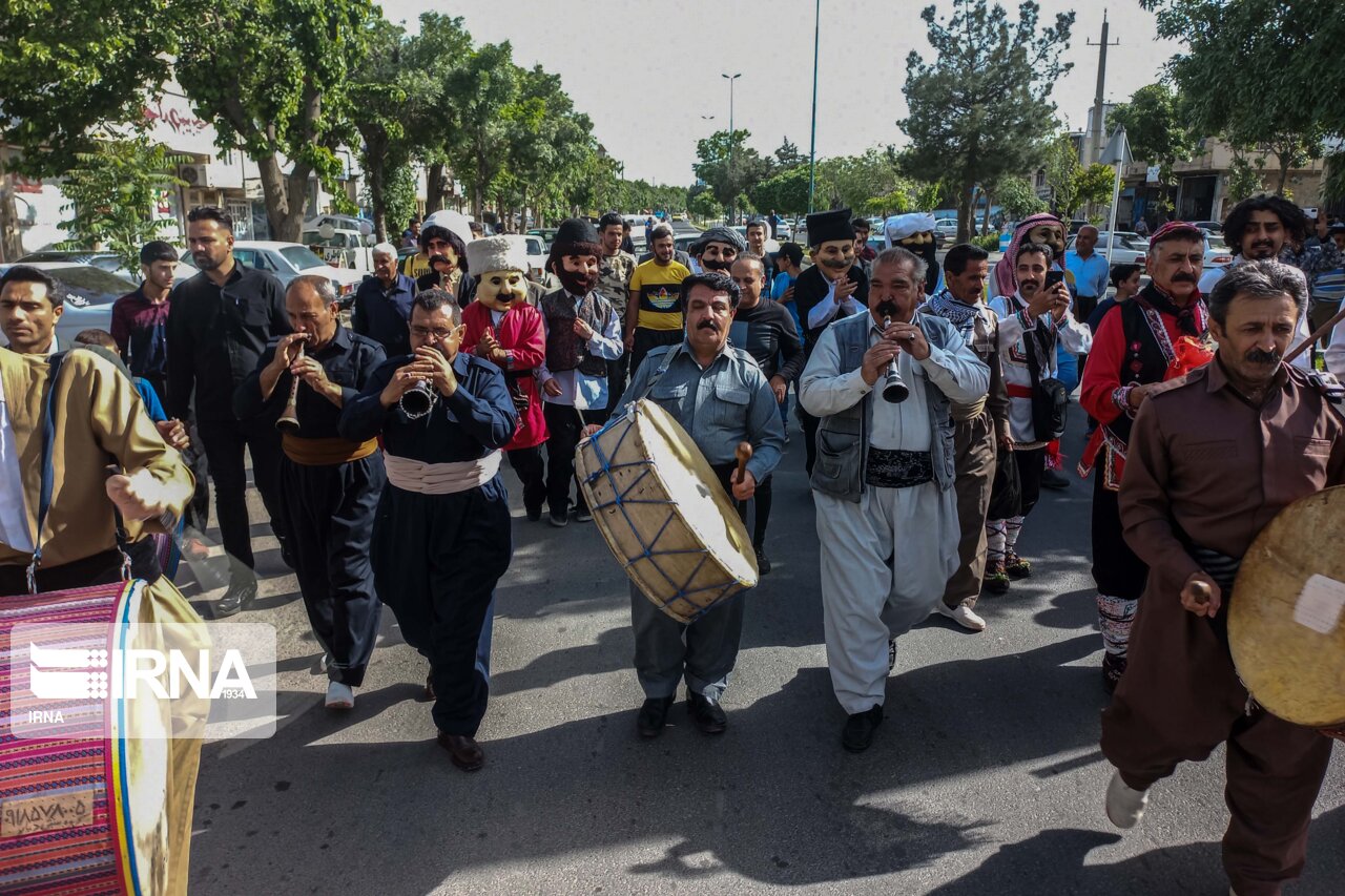 نخستین جشنواره ملی موسیقی خیابانی در کامیاران