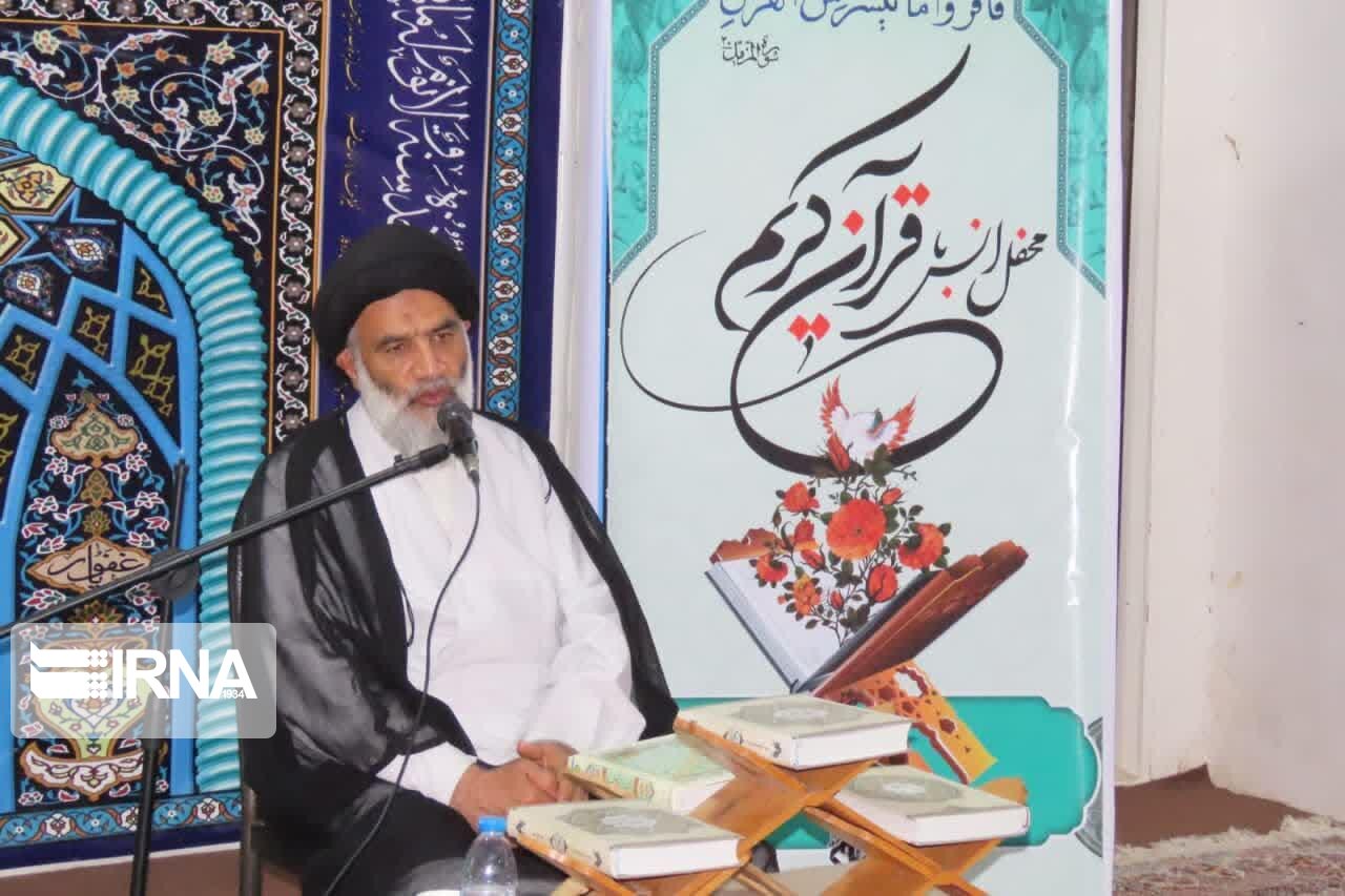 نماینده ولی فقیه در خوزستان: رمضان یکی از برجسته‌ترین ماه های خدا است