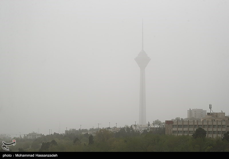 هر ۱۳ دقیقه یک ایرانی بر اثر آلودگی هوا جان می‌بازد