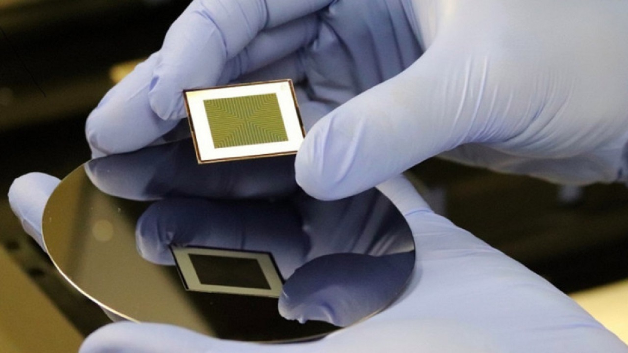 گروهی از محققان یک سلول خورشیدی با راندمان ۳۹.۵ درصد ایجاد کرده اند که رکورد جهانی را شکست.