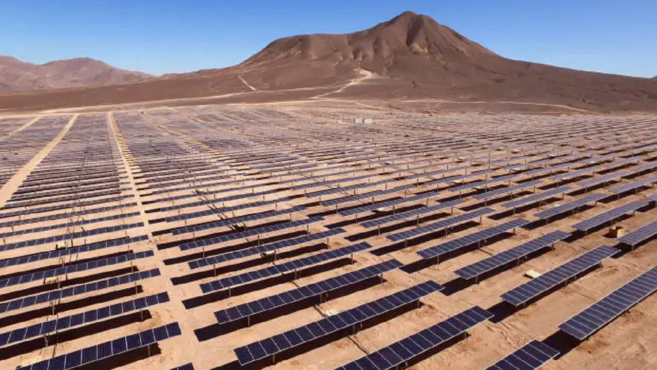 بزرگترین نیروگاه حرارتی خورشیدی جهان در عربستان سعودی ساخته می‌شود.