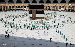 حجاج خارج و حین انجام مناسک تمتع حتما از ماسک استفاده کنند