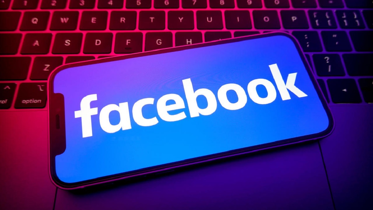 فیسبوک خط‌مشی خود را اصلاح کرده و می‌خواهد نظرات و بررسی‌های جعلی و پولی را ممنوع کند.