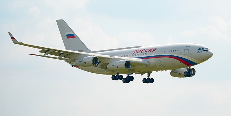 منابع روسی گزارش دادند که سفر وزیر خارجه این کشور به صربستان به دلیل بسته بودن حریم هوایی کشورهای اطراف آن به روی هواپیمای حامل لاوروف لغو شده است.