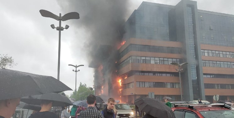 وزارت اورژانس روسیه اعلام کرد آتش‌سوزی در یک مرکز تجاری در غرب مسکو و در مساحتی به وسعت یک هزار متر مربع رخ داده است.