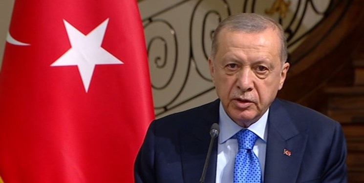 اردوغان: باید با کمک ایران با سازمان‌های تروریستی مقابله می کنیم