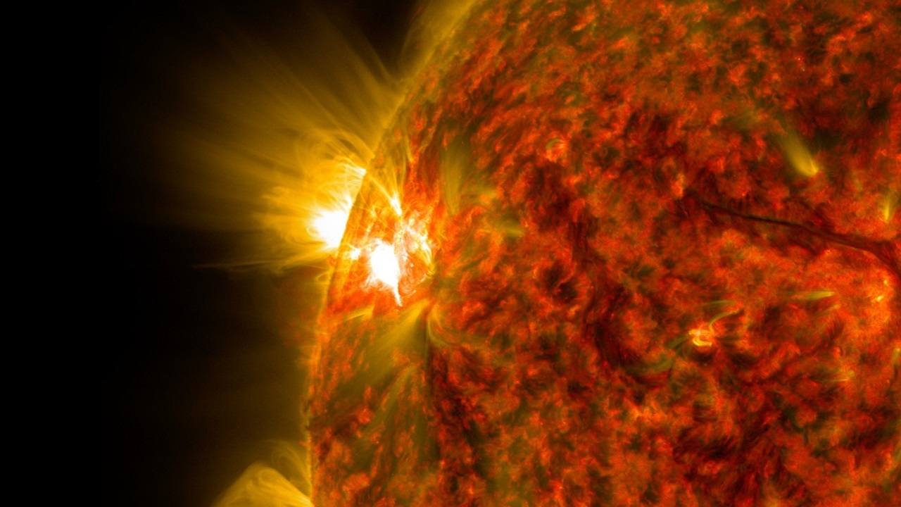 افزایش فعالیت‌های خورشید می‌تواند برای ایستگاه فضایی بین المللی و ماهواره‌ها خطرناک باشد.