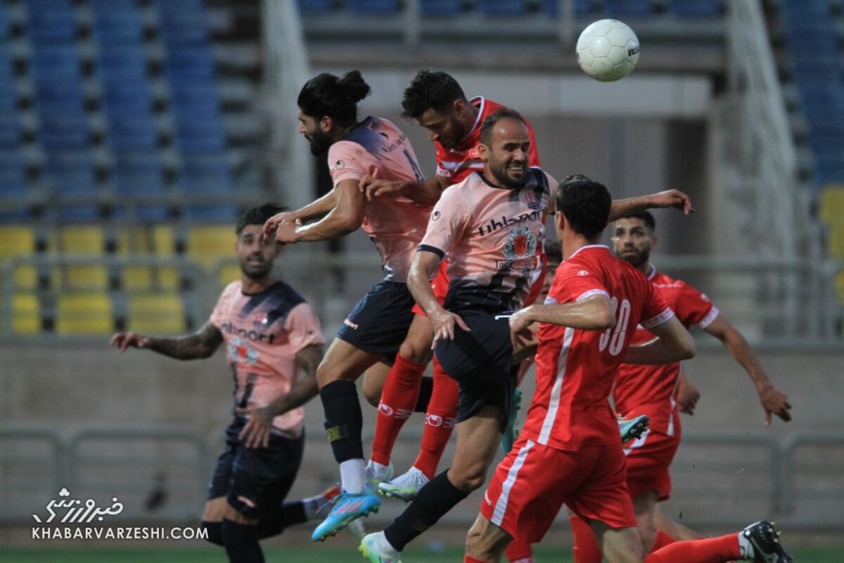 با خوردن ۳ گل از نساجی؛ آیا پرسپولیس می تواند مدعی قهرمانی باشد؟