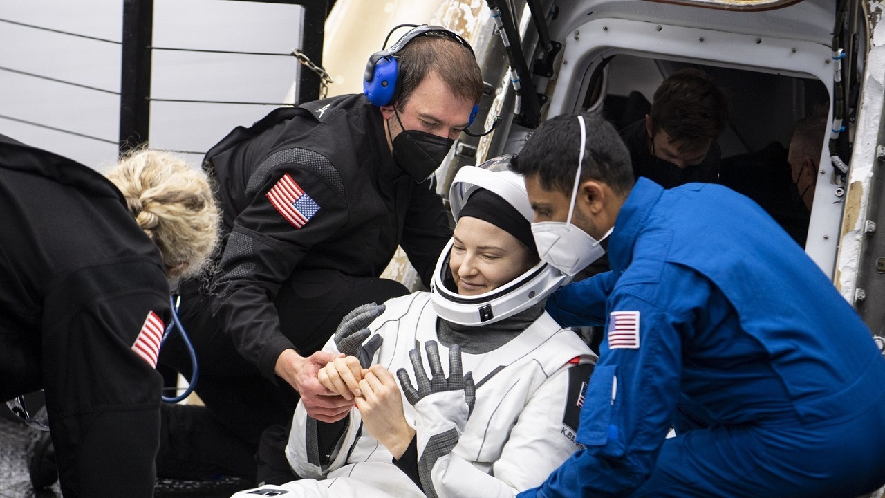 بی وزنی و وجود برخی از تشعشات می‌تواند سلامتی فضانوردان را با خطر‌هایی مواجه کند.