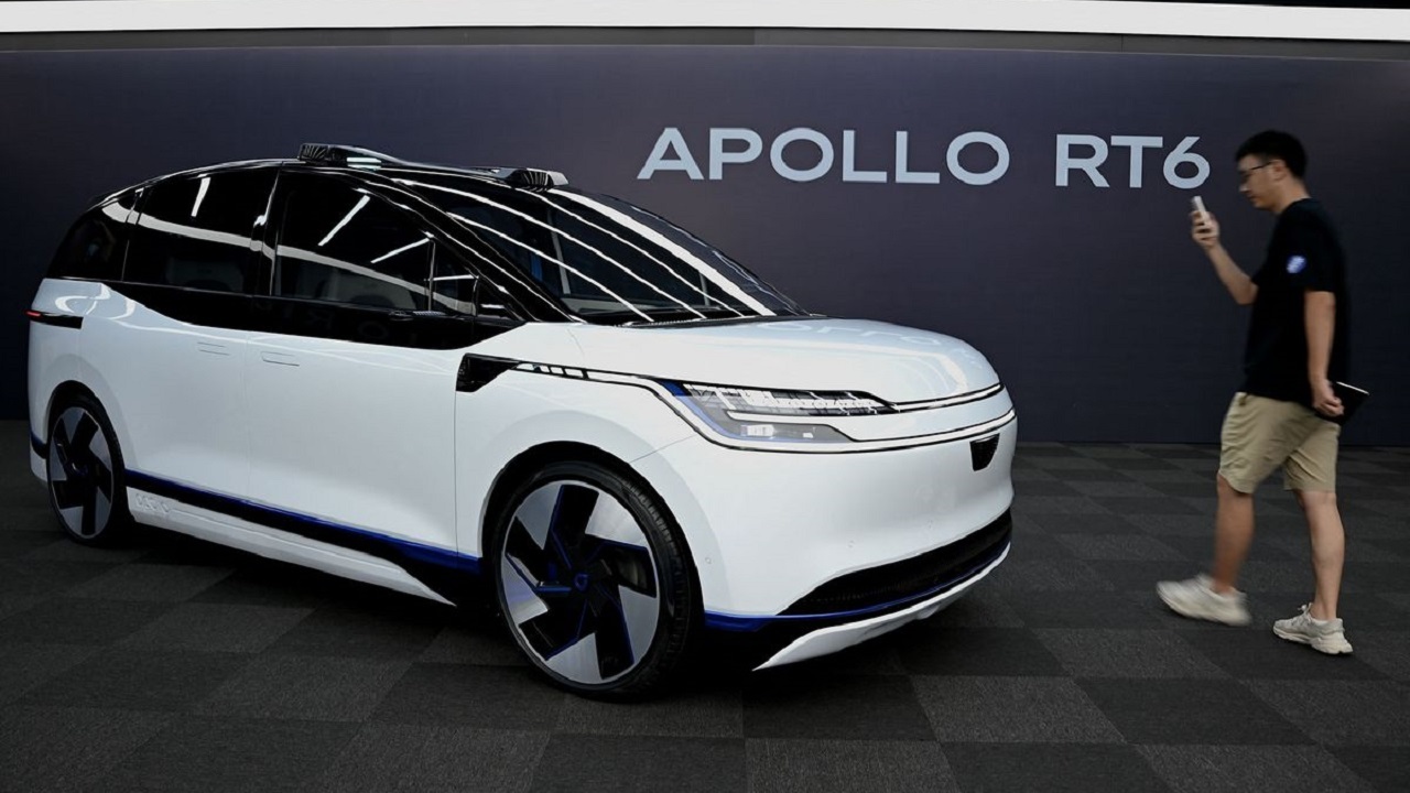 شرکت بایدو به تازگی از نسل ششم خودروی الکتریکی خودران خود با نام آپولو RT۶ رونمایی کرد.