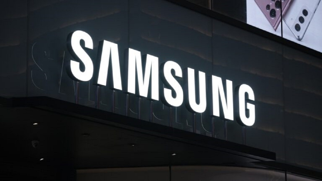 شرکت سامسونگ با پرداخت جریمه ۹.۸ میلیون دلاری به دلیل گمراه کردن مصرف کنندگان گوشی‌های هوشمند موافقت کرد.