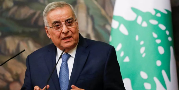 وزیر خارجه لبنان می‌گوید که پس از ورود کشتی حامل آرد و جو به بندر طرابلس، پیام‌های اعتراضی و هشدارهایی از برخی کشورهای غربی دریافت کرده‌اند.