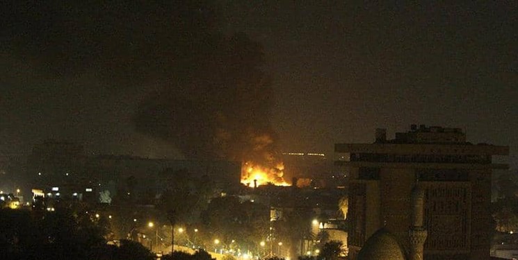 رسانه‌های عراقی بامداد سه‌شنبه از وقوع تیراندازی‌های مجدد و شنیده‌شدن صدای چند انفجار در منطقه سبز واقع در مرکز بغداد خبر می‌دهند.