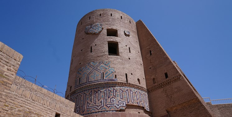 رسانه چینی گزارشی از قلعه اختیارالدین هرات یکی از مهمترین آثار باستانی افغانستان را به تصویر کشیده است.
