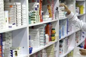 نقش دو شرکت بزرگ داروساز در کمبود آنتی‌بیوتیک‌ در کشور