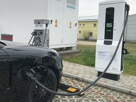 افتتاح ۴ ایستگاه شارژ خودرو‌های برقی تا دوشنبه