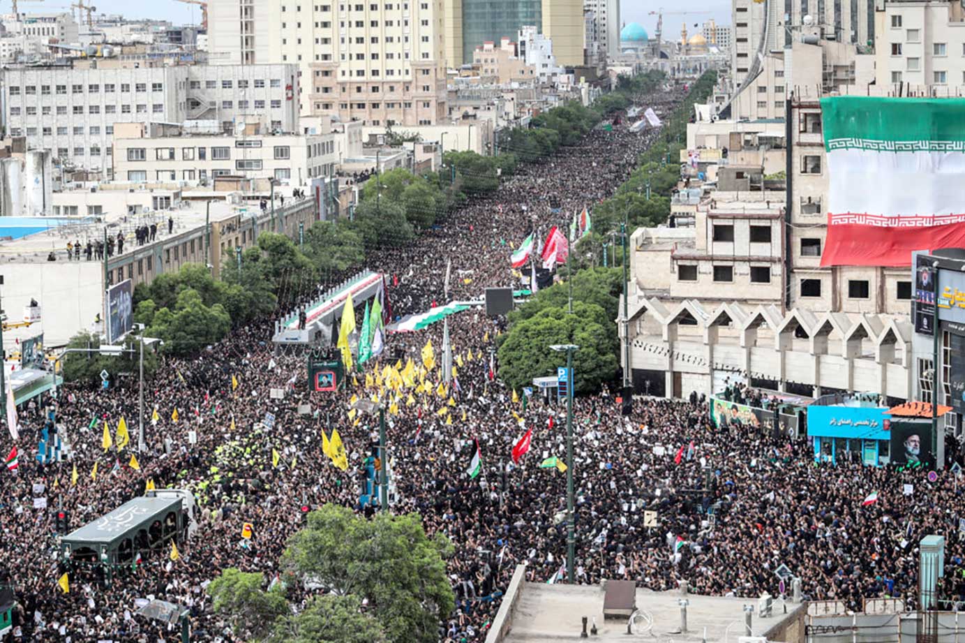 در آغوش مشهد الرضا