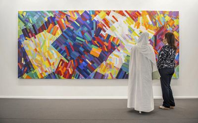 ۶۰۰ اثر از ۱۰۰ هنرمند ایرانی ایرانی در نمایشگاه هنر جهانی دبی به نمایش درآمد