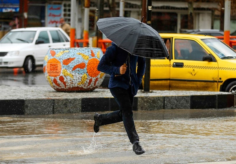 هواشناسی ایران ۱۴۰۴/۲/۱۶؛ رگبار و تندباد لحظه‌ای در ۱۵ استان