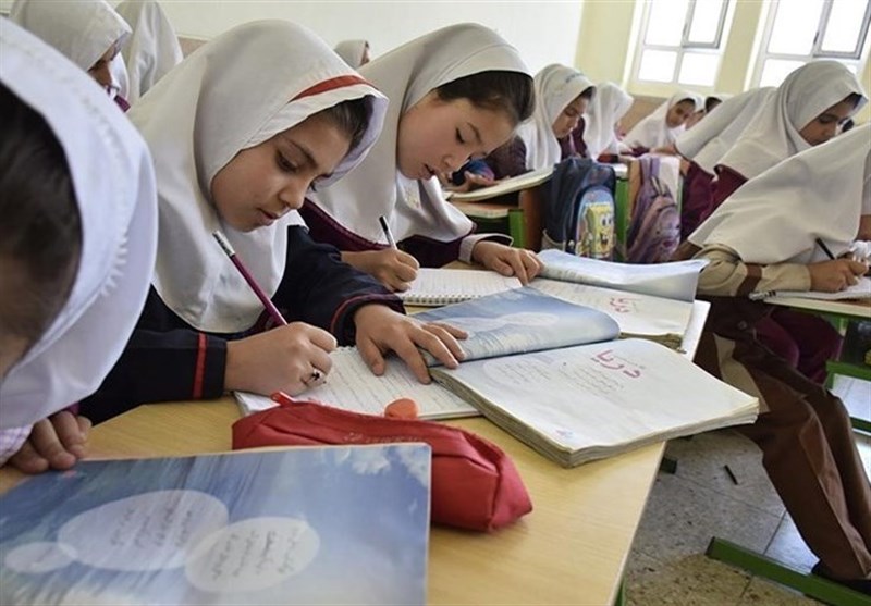 ۱.۵ میلیون از ۶.۵ میلیون اتباع در کشور غیرمجازند