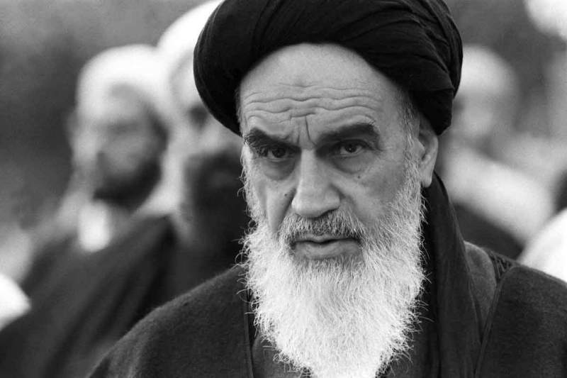 استقلال همه‌جانبه؛ رکن اساسی پیشرفت از دیدگاه امام (ره)