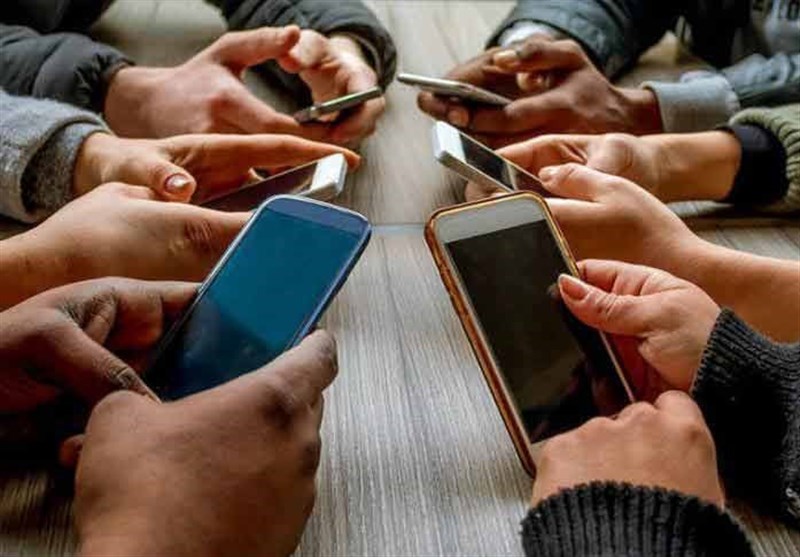 افزایش بی‌ضابطه قیمت در بازار تلفن همراه/ لزوم برخورد سازمان حمایت