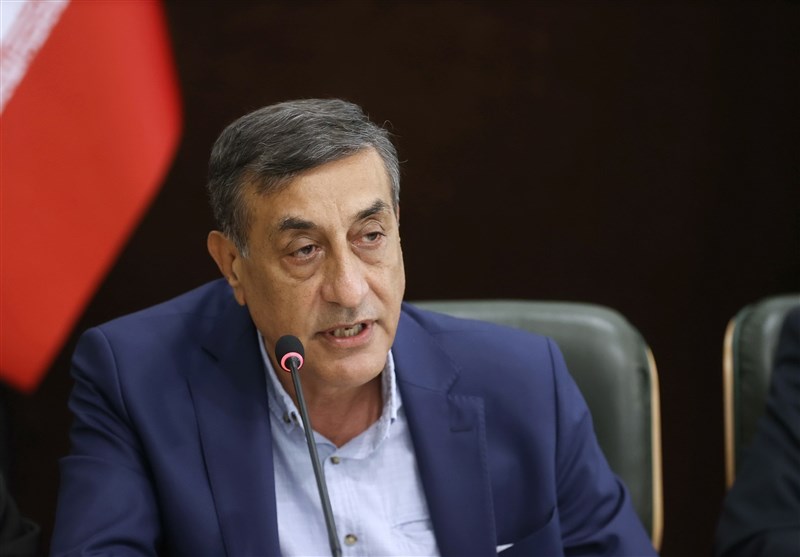 قائم‌پناه: همه ارگان‌ها وارد عرصه تأمین برق خورشیدی شوند