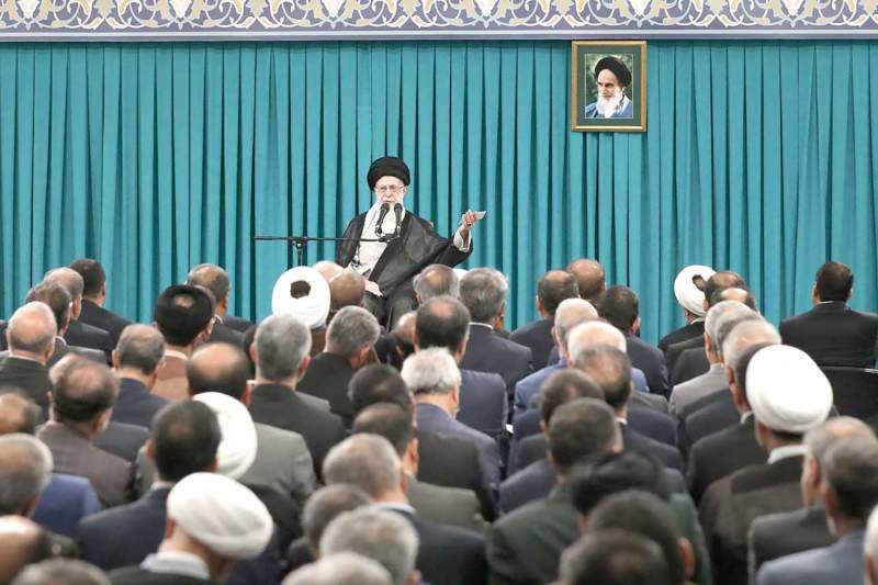 نمایندگان شأن و جایگاه ‌بی‌نظیر مجلس را حفظ کنند