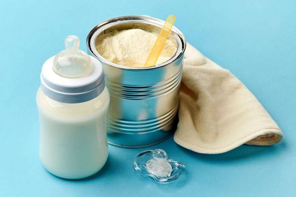 ذخایر  شیرخشک و داروی بیماران خاص پایدار است